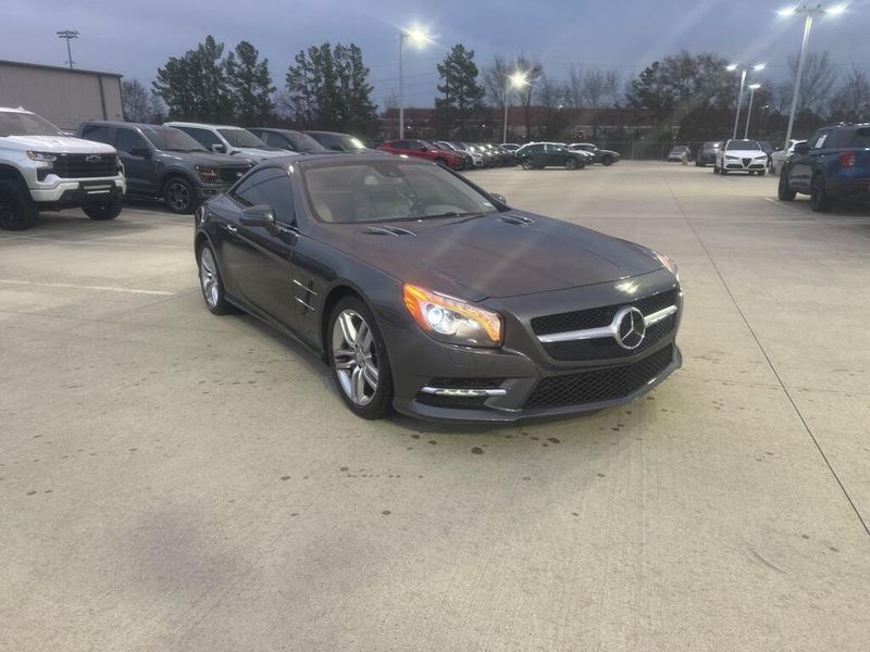 Used 2016 Mercedes-Benz SL 400 RoadsterImage 3
