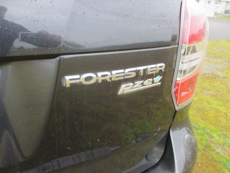 2015 Subaru Forester 2.5i PremiumImage 9