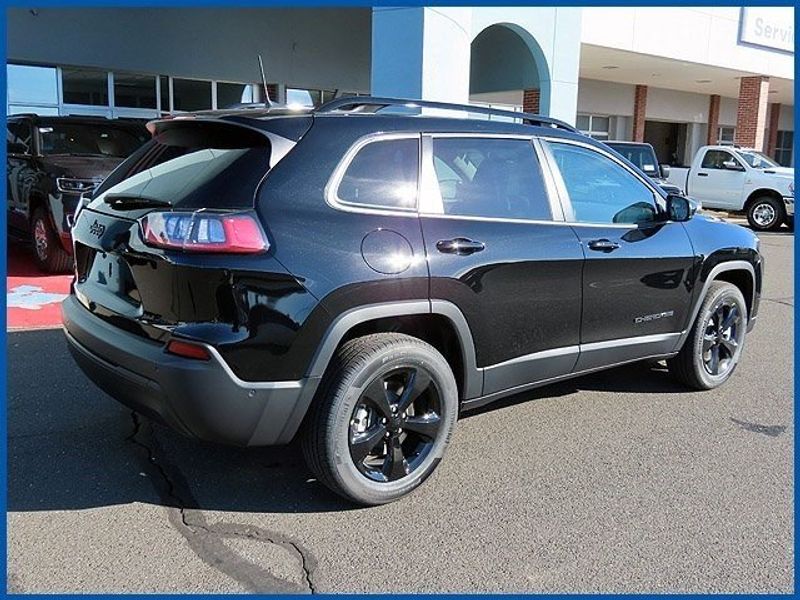 2023 Jeep Cherokee AltitudeImage 8