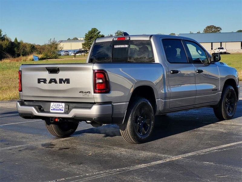 2025 RAM 1500 Tradesman Crew Cab 4x4 5