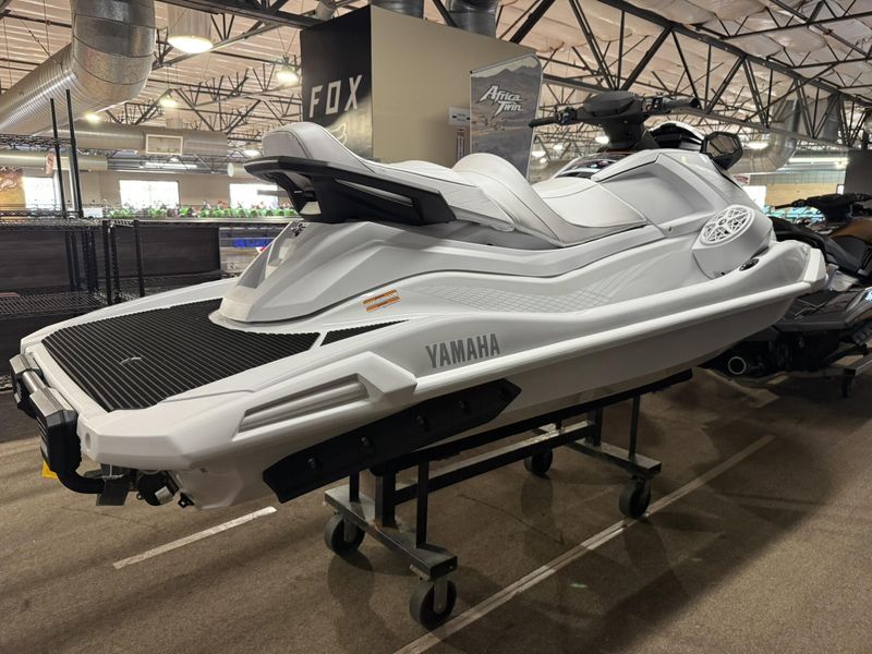 2025 Yamaha VX CRUISER W/AUDIO Image 15