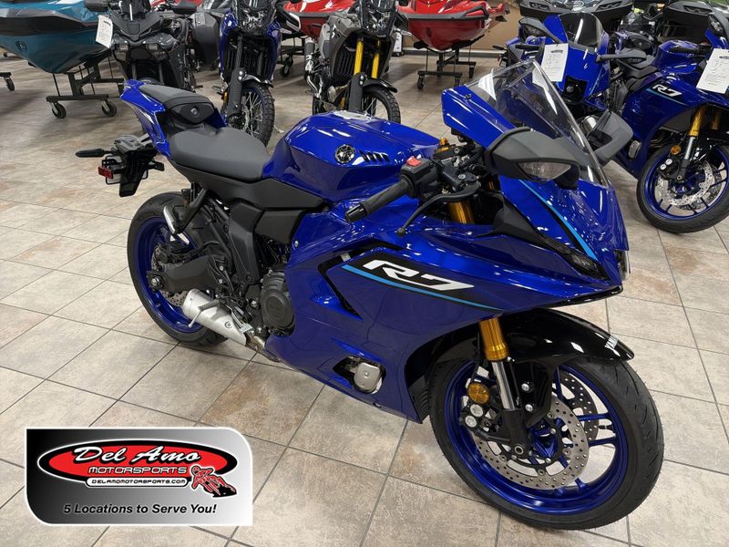 New 2026 Yamaha YZF-R7 Image 1