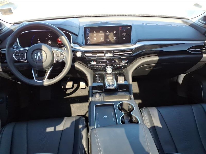 Used 2025 Acura MDX Technology PackageImage 4