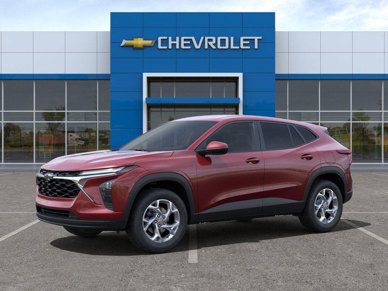New 2025 Chevrolet Trax LSImage 2