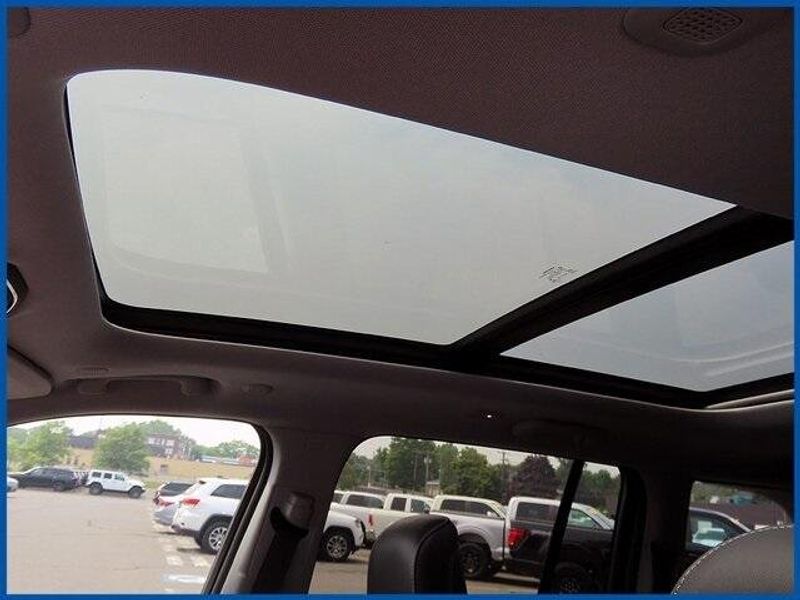 Used 2022 Jeep Grand Cherokee LimitedImage 14
