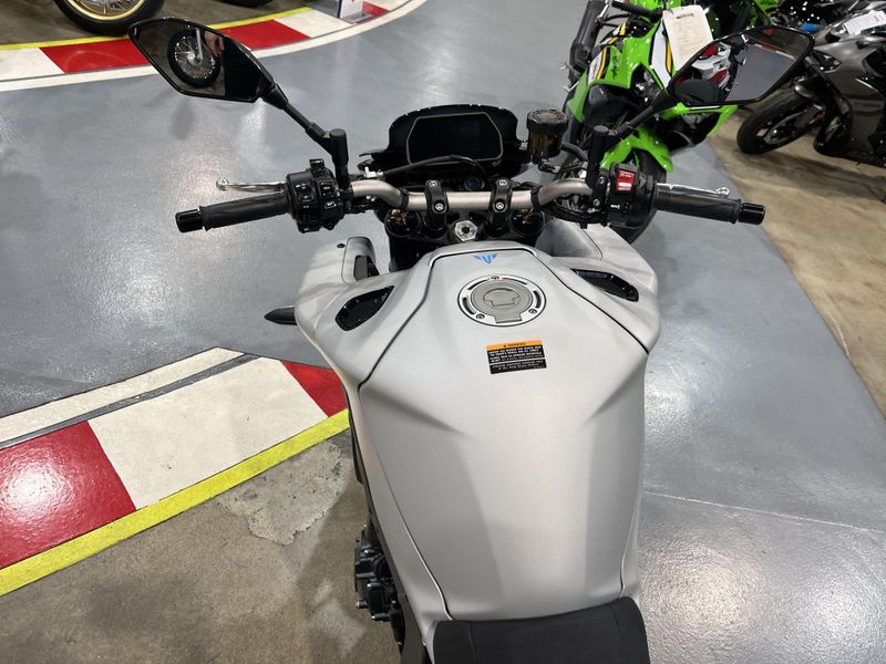 New 2026 Yamaha MT-10 Image 15