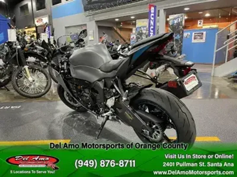 New 2025 Kawasaki NINJA ZX-6R ABS Image 14