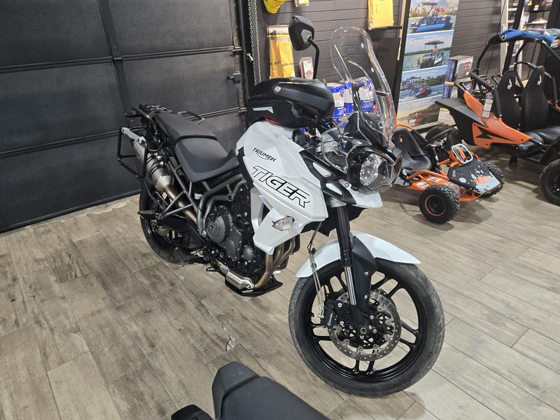 USED 2019 TRIUMPH TIGER 800 XRX Image 1