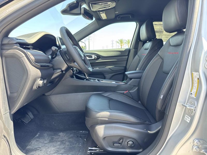 New 2026 Jeep Compass Trailhawk 4x4