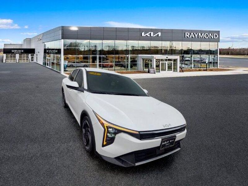 Used 2025 Kia K4 EXImage 10