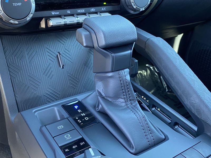 New 2025 Toyota Tacoma SR5Image 18