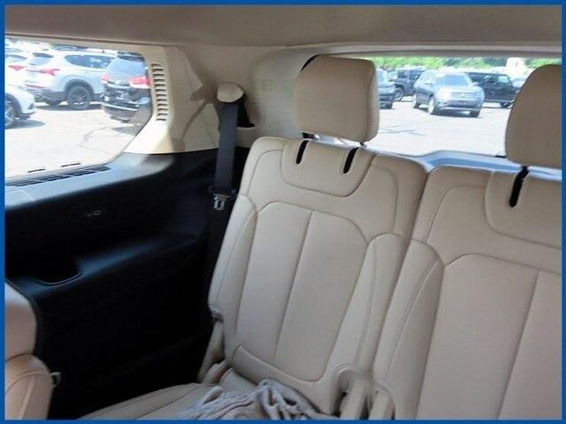 2022 Jeep Grand Cherokee L LimitedImage 11