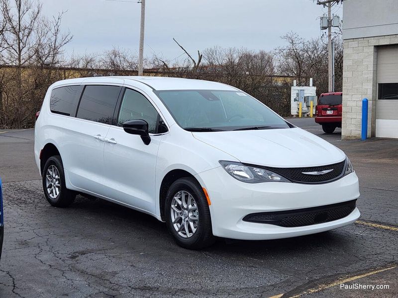 New 2026 Chrysler Voyager LX