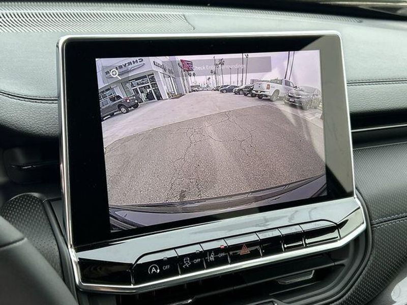 New 2026 Jeep Compass Latitude Altitude 4x4Image 19