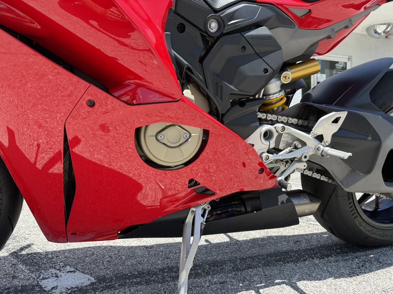 Used 2025 Ducati Panigale V4 