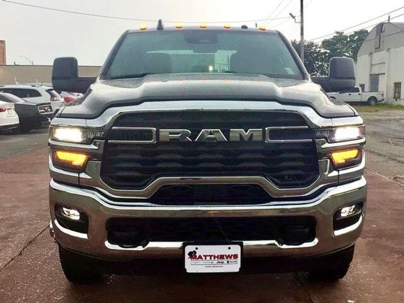 New 2026 RAM 3500 Tradesman Crew Cab Chassis 4x4 60