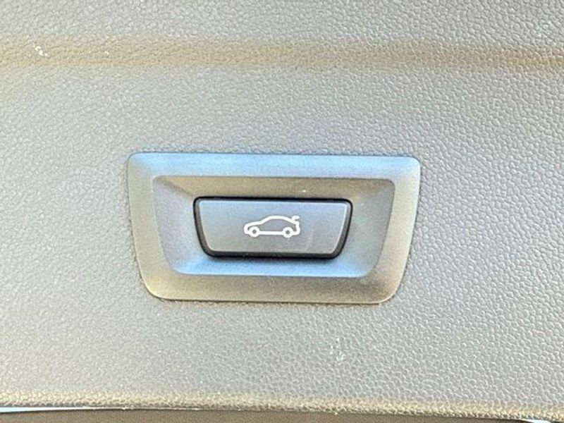 Used 2023 BMW iX M60Image 17