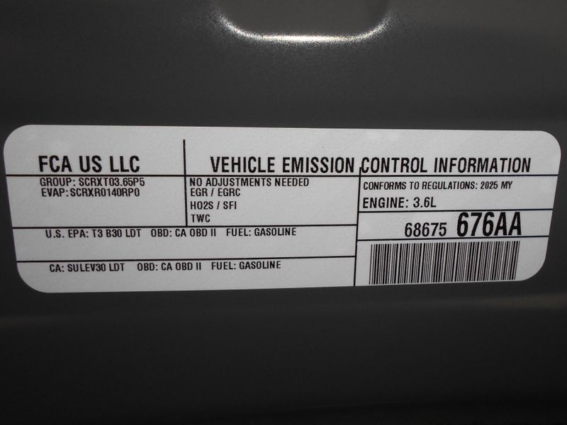 2025 Chrysler Pacifica SelectImage 35