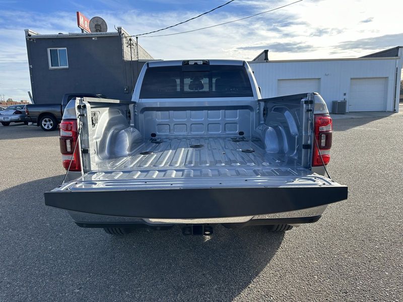 2024 RAM 3500 Laramie Crew Cab 4x4 6