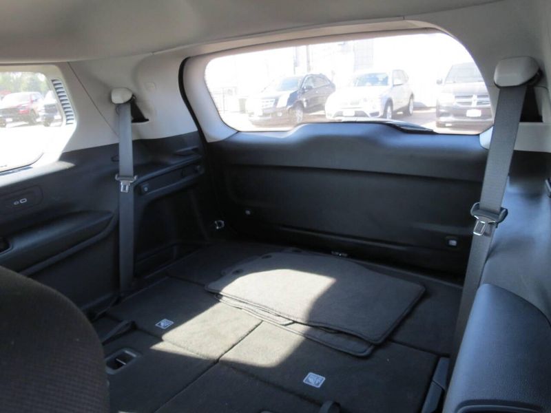 Used 2022 Jeep Grand Cherokee L Laredo 4x4 4dr SUVImage 28