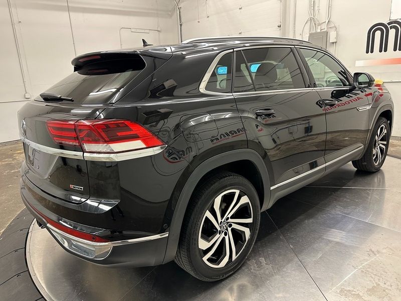 2021 Volkswagen Atlas Cross Sport 3.6L V6 SEL PremiumImage 16