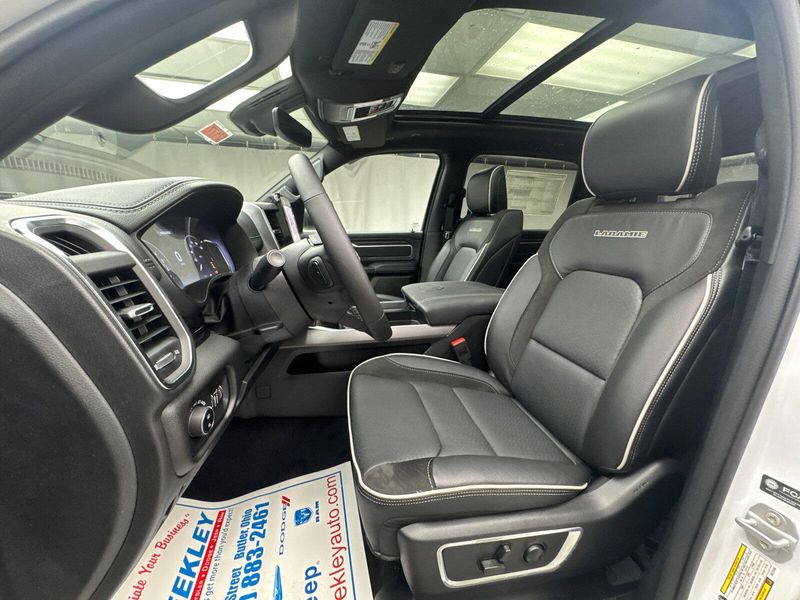 2025 RAM 1500 Laramie Crew Cab 4x4 5