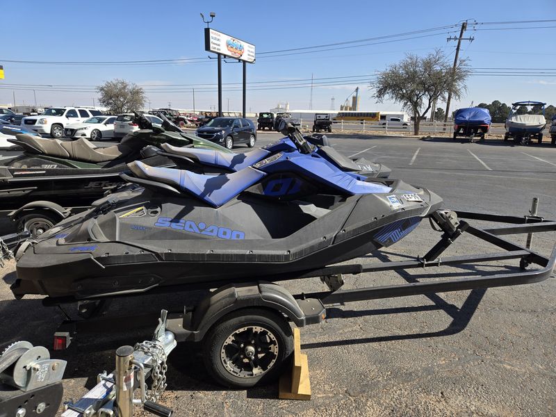 2023 SEADOO SPARK TRIXX 90 BE 2UP IBR Image 2