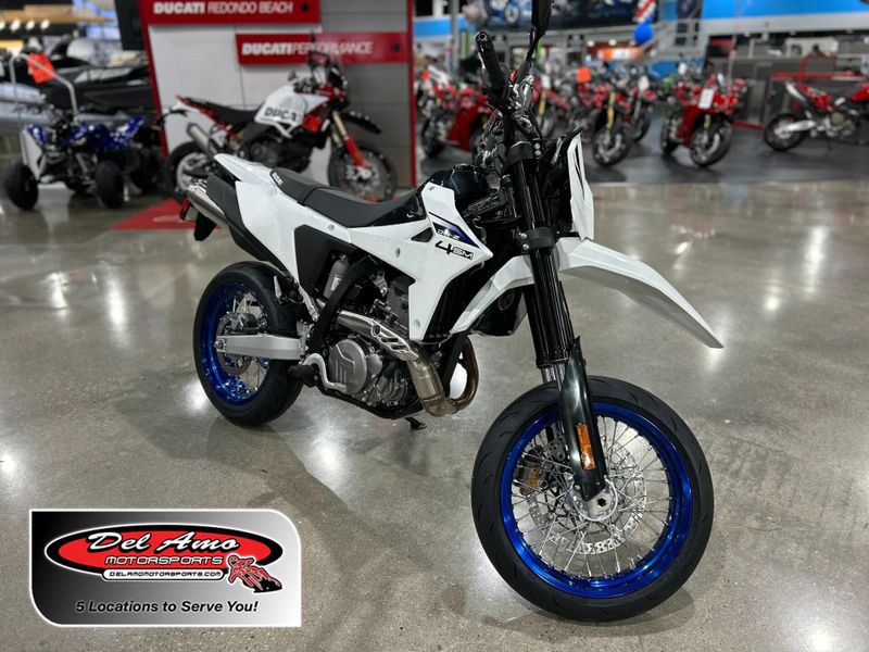 New 2025 Suzuki DR-Z4SM 