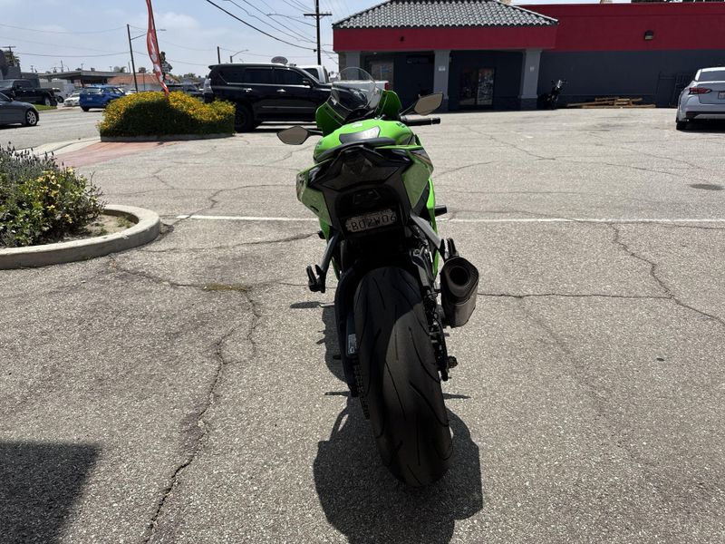 Used 2025 Kawasaki NINJA ZX 10R ABS KRT EDITION Image 17
