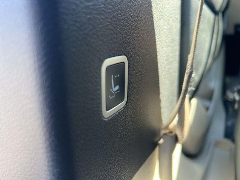 2023 Chrysler Pacifica Touring LImage 20