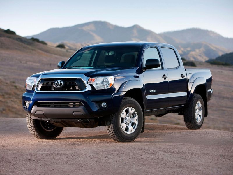 Used 2014 Toyota Tacoma PreRunnerImage 1