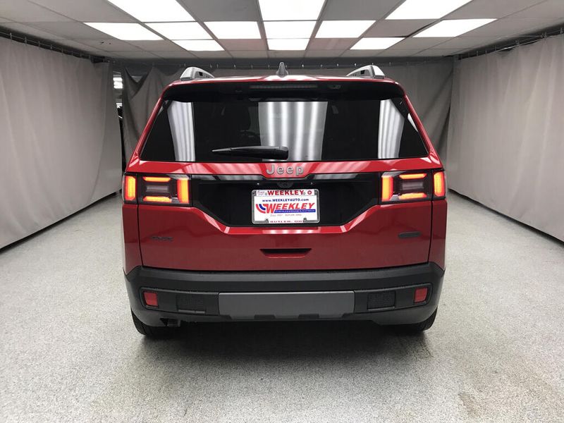 New 2026 Jeep Cherokee Overland 4x4Image 11