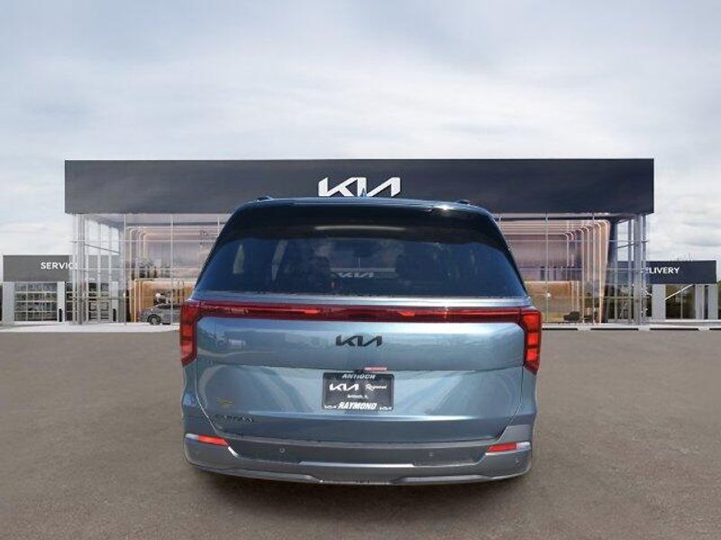 New 2027 Kia Carnival SXImage 5