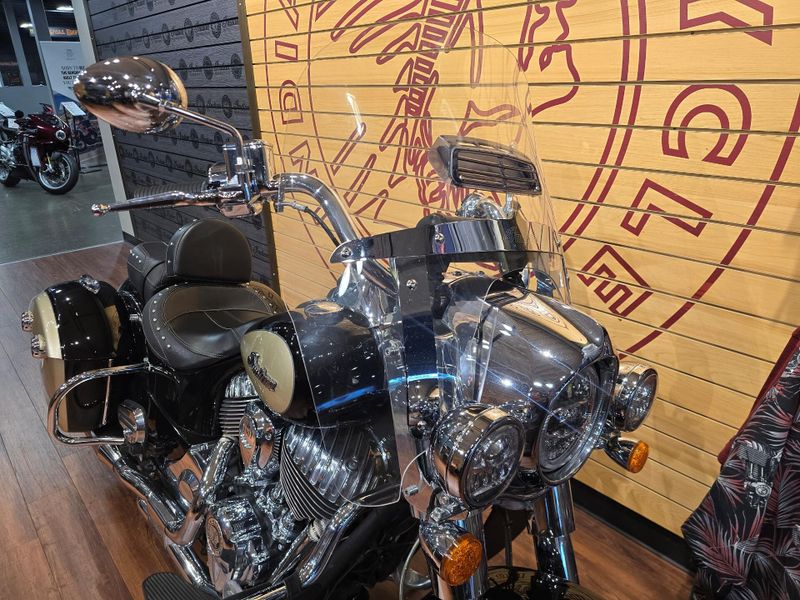 Used 2021 Indian Motorcycle Springfield Image 13