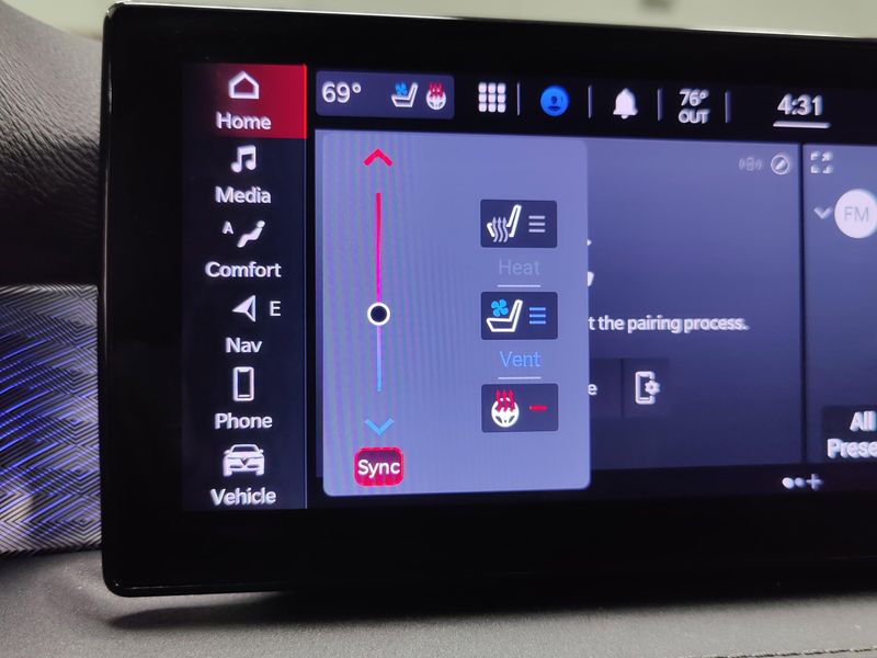 Used 2024 Alfa Romeo Tonale Ti eAWD Premium w/Sunroof/AudioImage 27