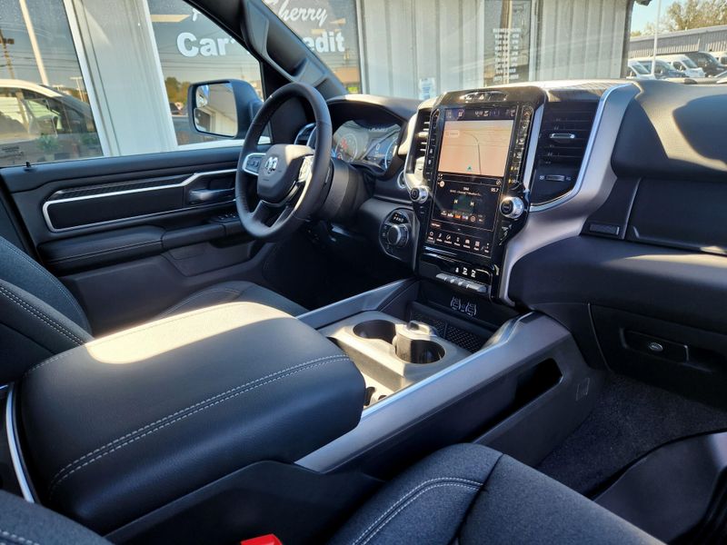 New 2027 RAM 1500 Big Horn Crew Cab 4x4 5'7' Box