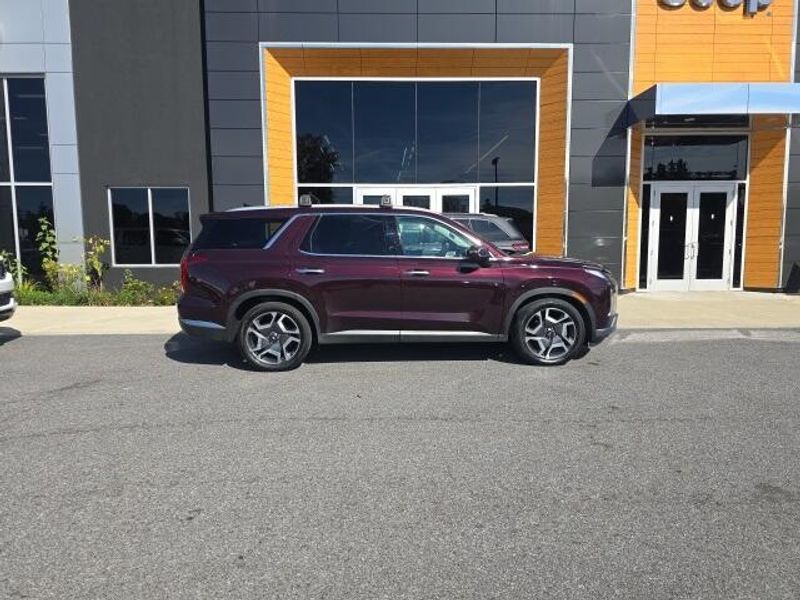 2024 Hyundai Palisade Limited photo 6