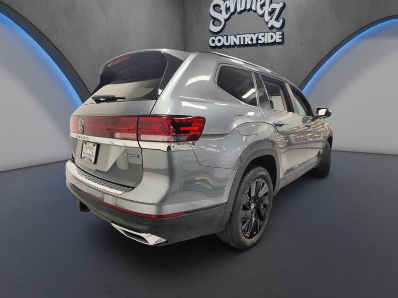 Used 2024 Volkswagen Atlas SE AWD w/TechnologyImage 9