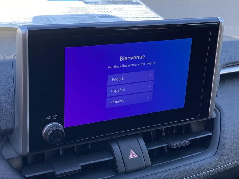 New 2025 Toyota RAV4 Hybrid LEImage 15