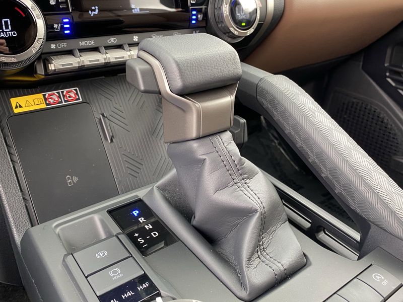 2025 Toyota 4Runner LimitedImage 24