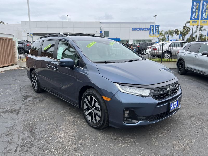 2025 Honda Odyssey EX-LImage 4