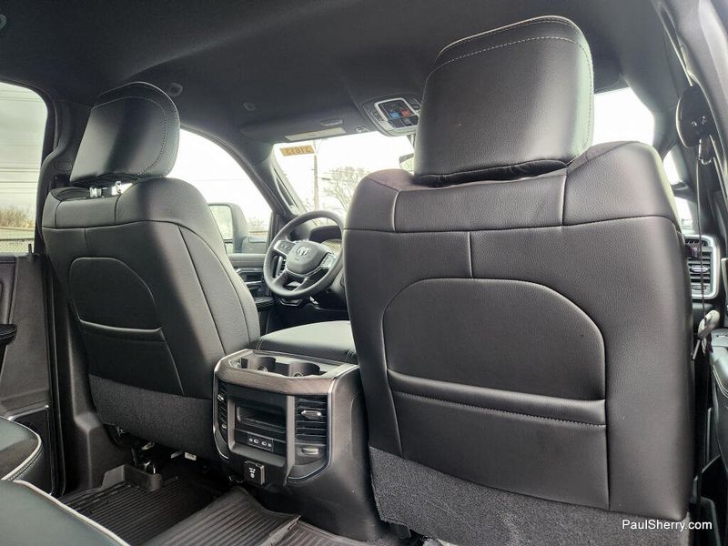 New 2026 RAM 3500 Laramie Crew Cab 4x4 6'4' Box