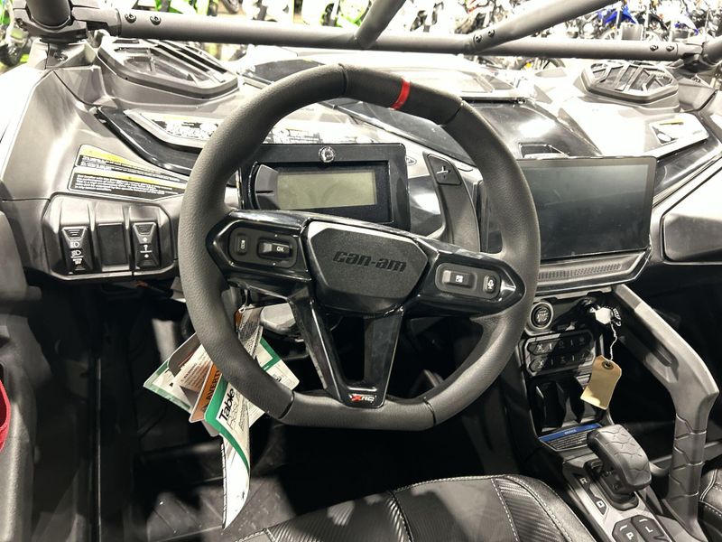 New 2026 Can-Am MAVERICK R MAX X RC WITH SMART-SHOX 999T DCT Image 23