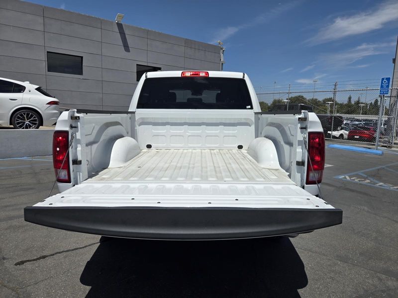 New 2024 RAM 1500 Classic Tradesman Crew Cab 4x4 5'7' Box