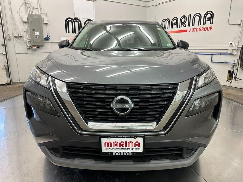 2022 Nissan Rogue SImage 9