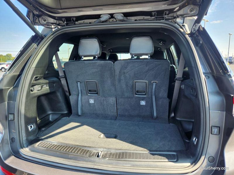 Used 2024 Jeep Grand Cherokee L Limited Black