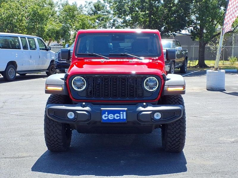 2025 Jeep Wrangler Unlimited Willys photo 2