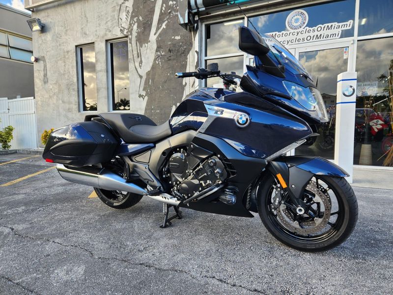 2019 BMW K 1600 B  in a IMPERIAL BLUE METALLIC exterior color. BMW Motorcycles of Miami 786-845-0052 motorcyclesofmiami.com 