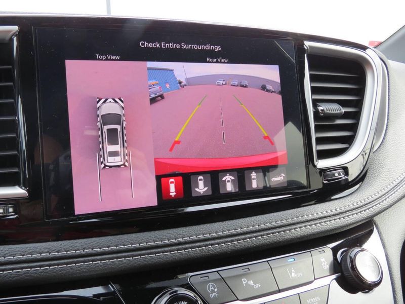 New 2026 Chrysler Pacifica SelectImage 13