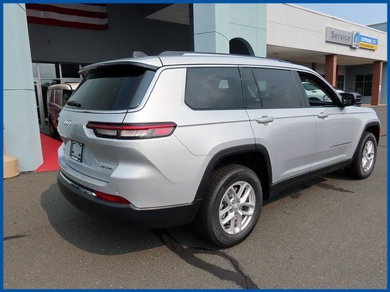 2023 Jeep Grand Cherokee Laredo in a Silver Zynith exterior color and Blackinterior. Papas Jeep Ram In New Britain, CT 860-356-0523 papasjeepram.com 